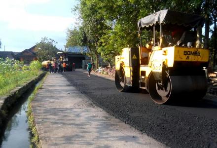 Aspal Hotmix Jalan Desa