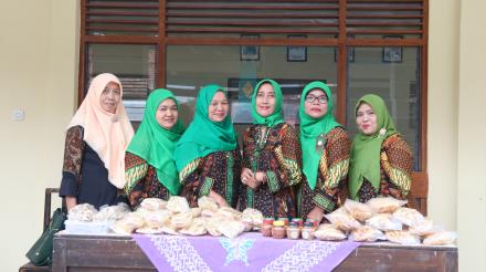 Bazar UP2K PKK Desa Wonokromo