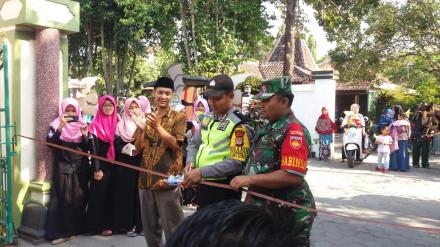 Tradisi Yatiman 10 Muharrom Masjid At Taqwa Wonokromo