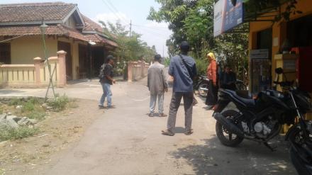 Tim 11 Desa Wonokromo Melakukan Survey Lapangan 
