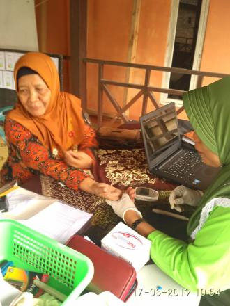 Kegiatan Pos Pembinaan Terpadu (Posbindu) Dusun Ketonggo