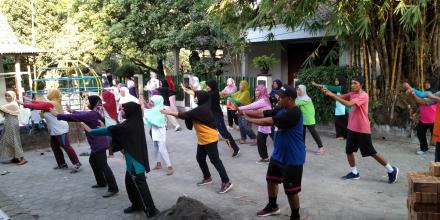 Senam Bugar Warga Ketonggo