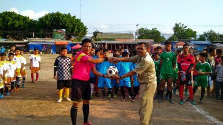 19 SD meriahkan Turnamen Sepak Bola Rebo pungkasan Cup 2019