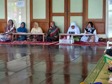 Simaan Alquran Ahad Pahing di Masjid Kagungan Dalem Mi'rojul Muttaqinalloh Jejeran