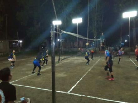 NELLA IKUTI LATIH TANDING MELAWAN SUMBER GESANG