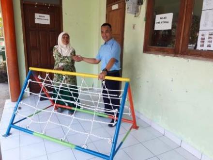 Pemerintah Desa Wonokromo Serahkan APE 