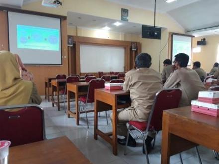 Kasi Pelayanan Wonokromo Mengikuti Rapat Koordinasi Pra Musdes PBI JKN 