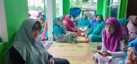 PKK DUSUN BRAJAN DIISI TAUZIAH DARI PENGASUH PP.AL-MAHALLI