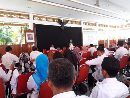 Bimbingan Teknis Pengelolaan Posyandu bagi Pemerintah Desa se-Kabupaten Bantu